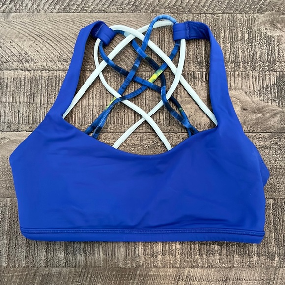 lululemon athletica Other - Lululemon Athletica Free To be Wild Bra Womens Size 2 Blue